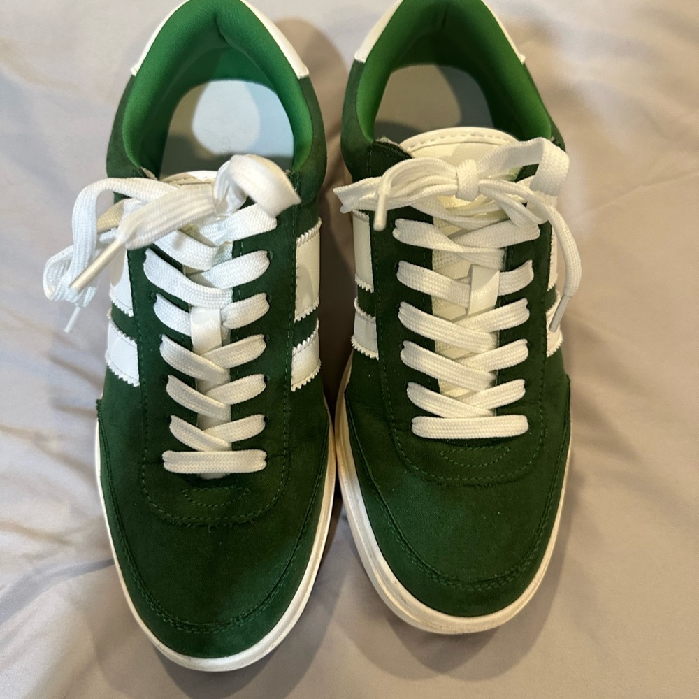 Green and White Women’s Platform Sneakers size 8, Madden girl